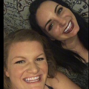 Meet your Posher, Claire